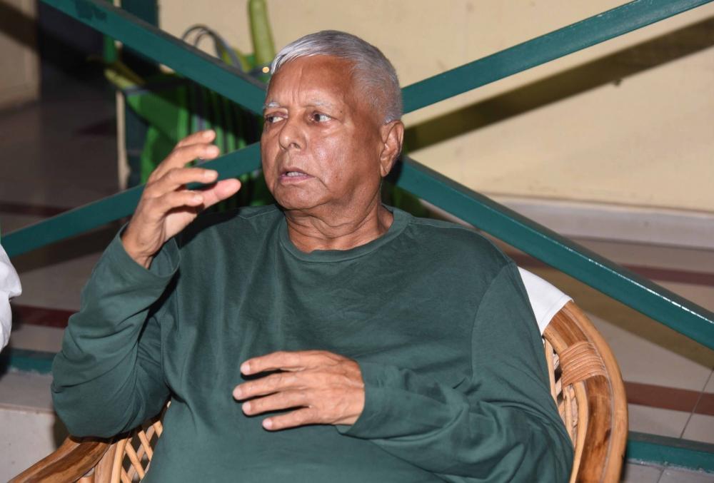 The Weekend Leader - Lalu slams Centre for failing to control inflation